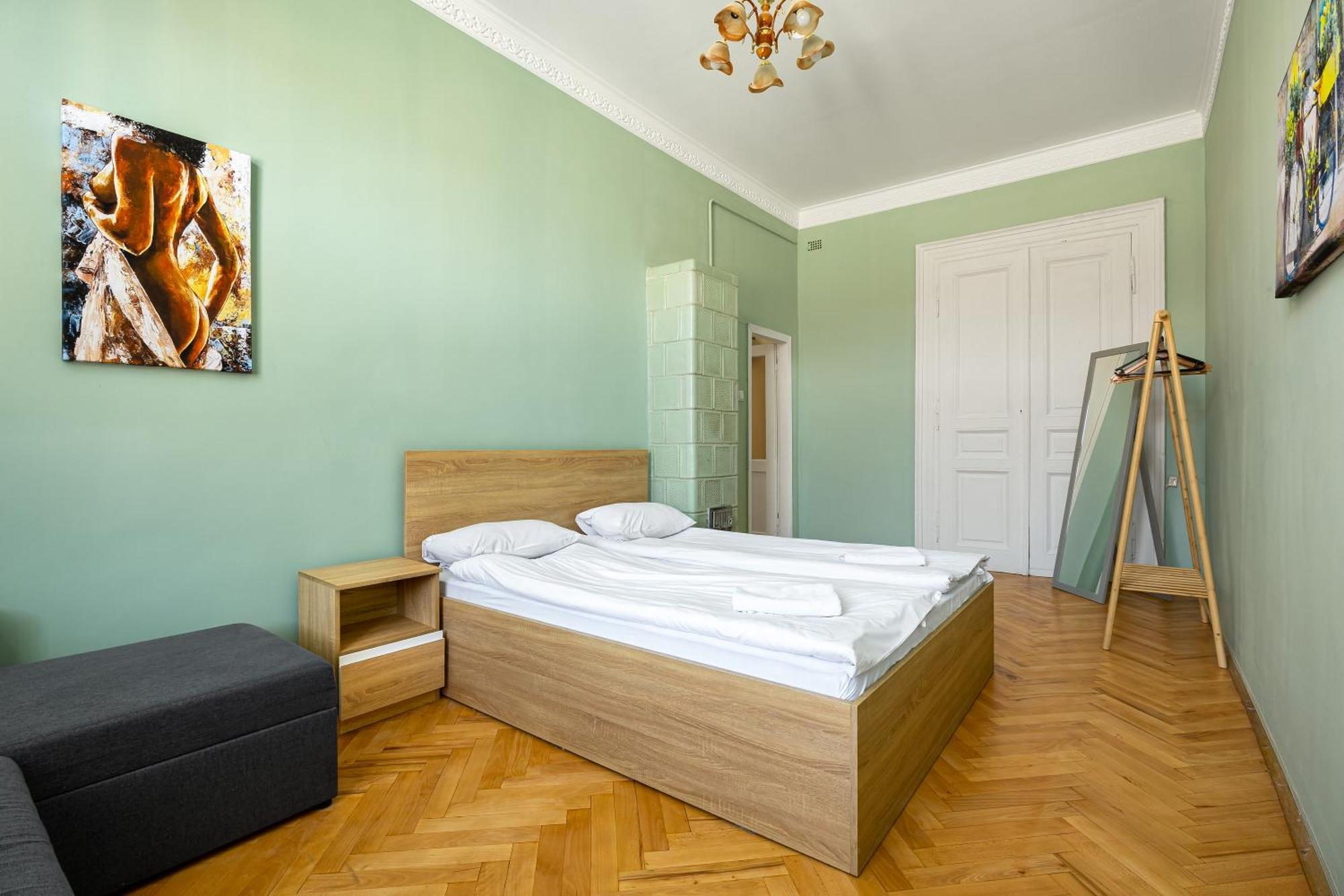 Апартаменти На Коперника Lviv Exterior photo